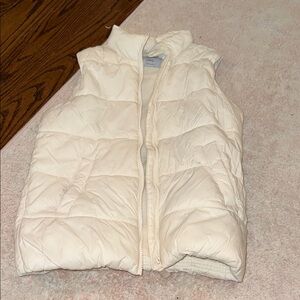 Old Navy Off-White Puffer Vest